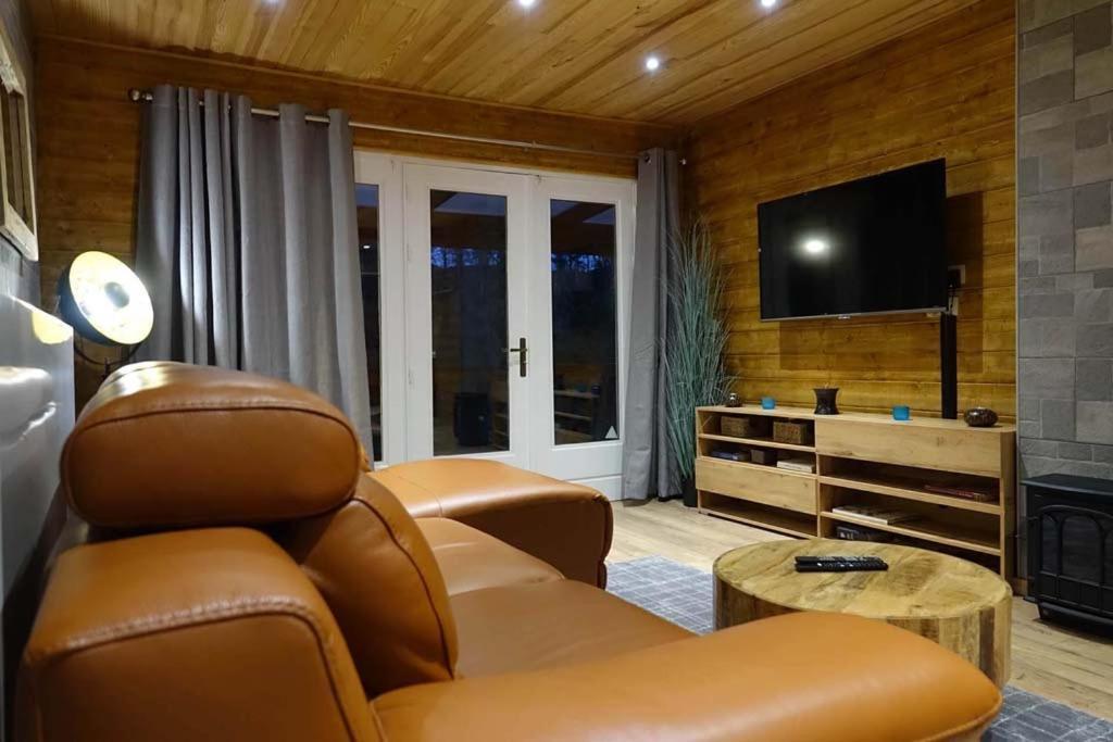 Le Chalet De Hermeton Hastiere-par-dela المظهر الخارجي الصورة